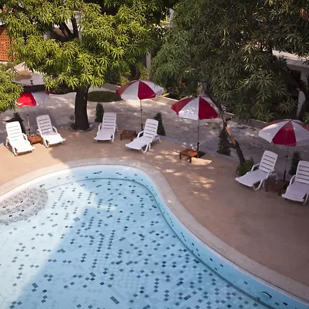 Retroasis Hotel