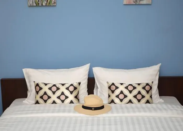 Hotel Retroasis