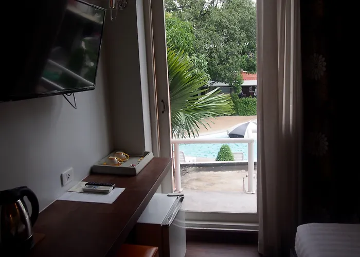 Retroasis Hotel Bangkok