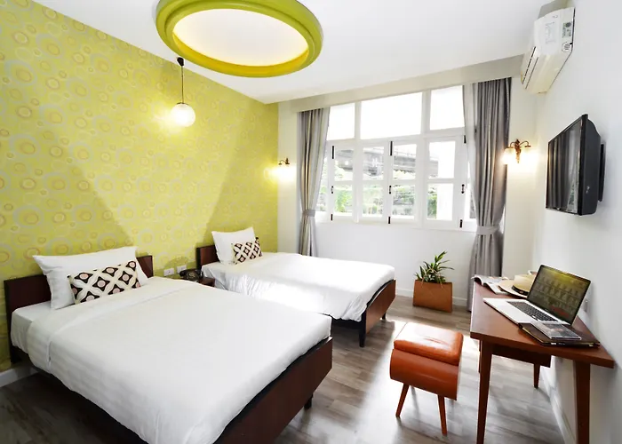 Retroasis Hotel